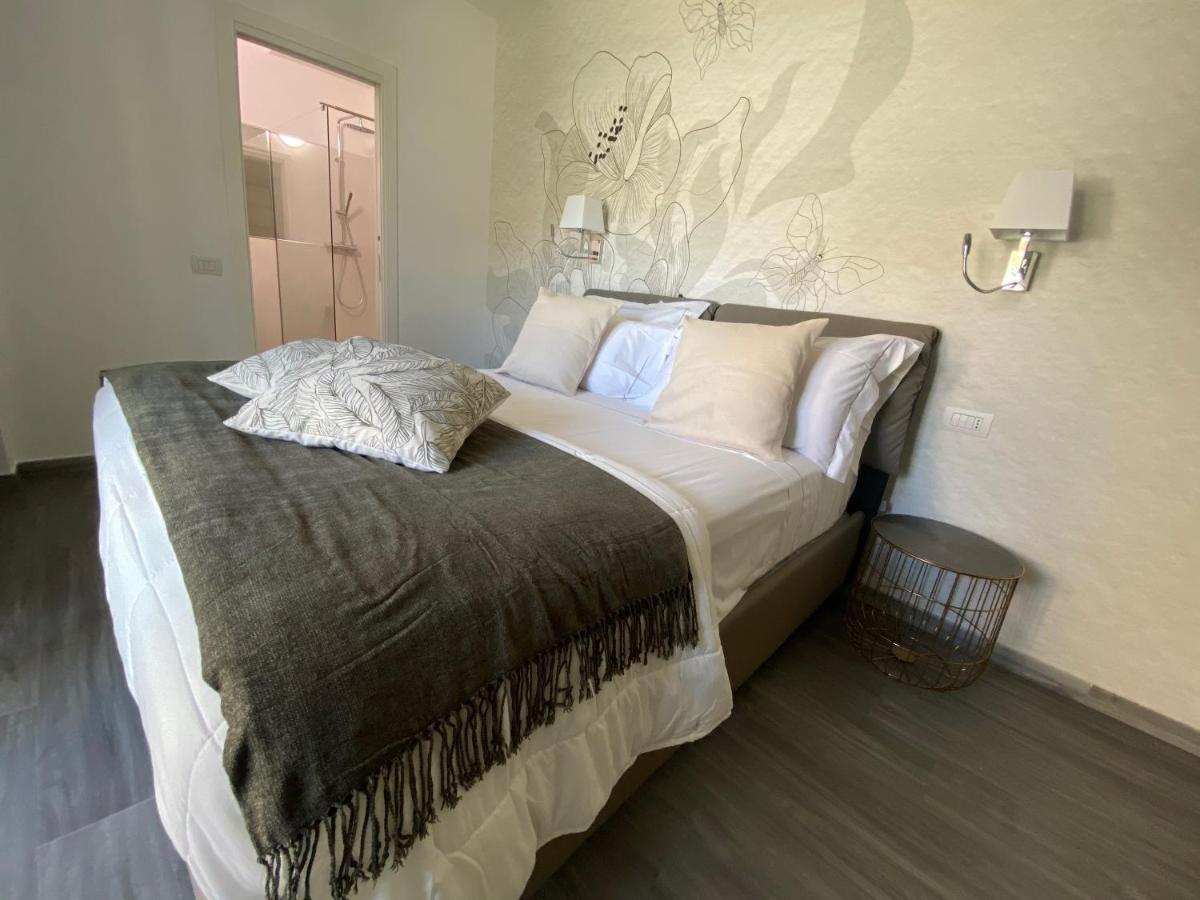 Suimi'S Hotel Villasimius Eksteriør billede