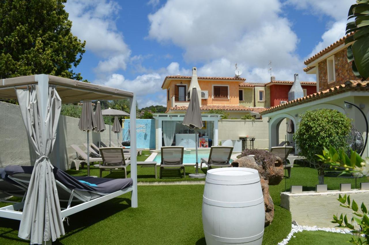 Suimi'S Hotel Villasimius Eksteriør billede