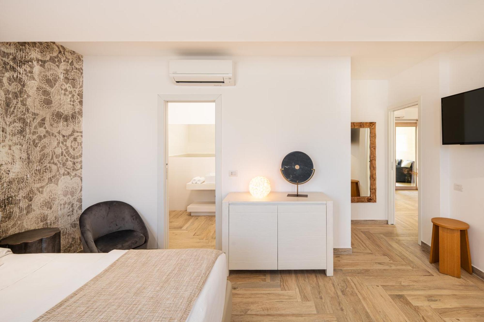 Suimi'S Hotel Villasimius Eksteriør billede