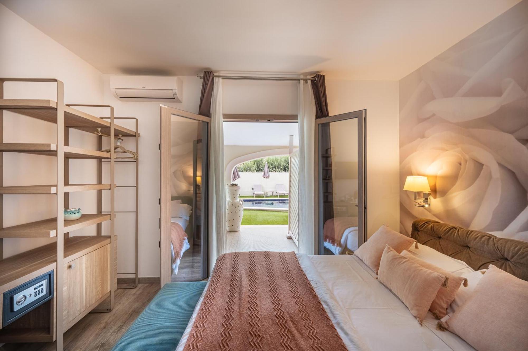 Suimi'S Hotel Villasimius Eksteriør billede